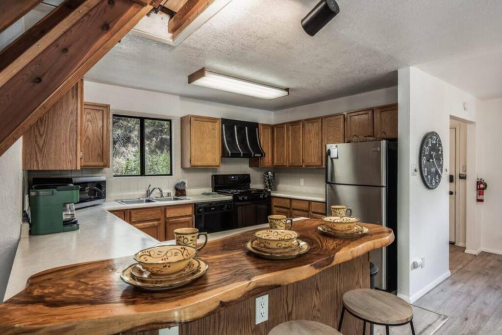 Вилла Trailhead Hideaway Руидозо Экстерьер фото